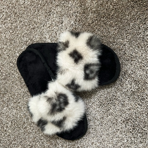 Black and White Furry Slippers - Picture 2 of 4